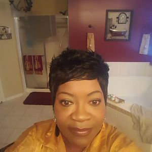 Meet your Posher, Sheila